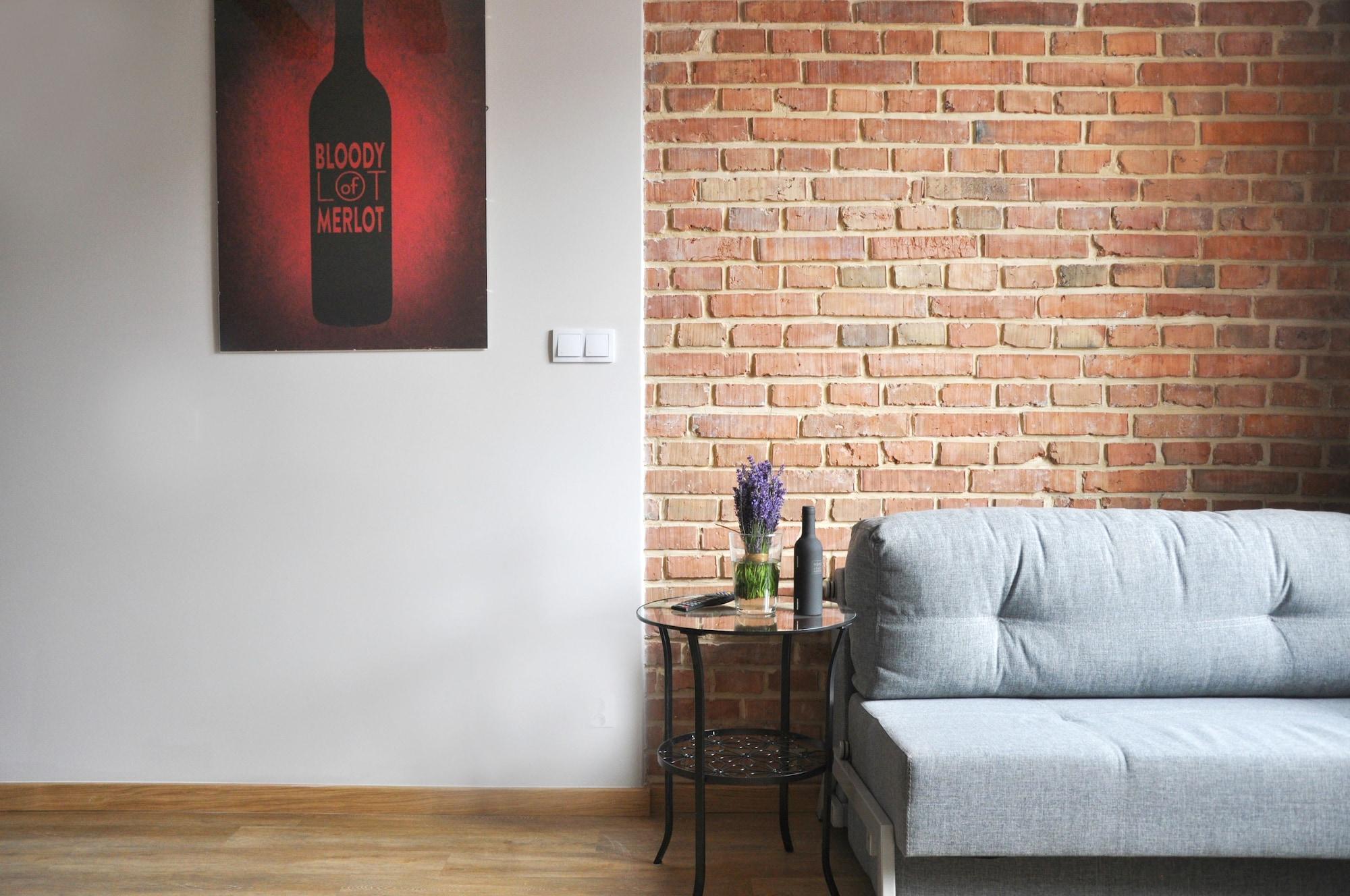 Apartment Wine *