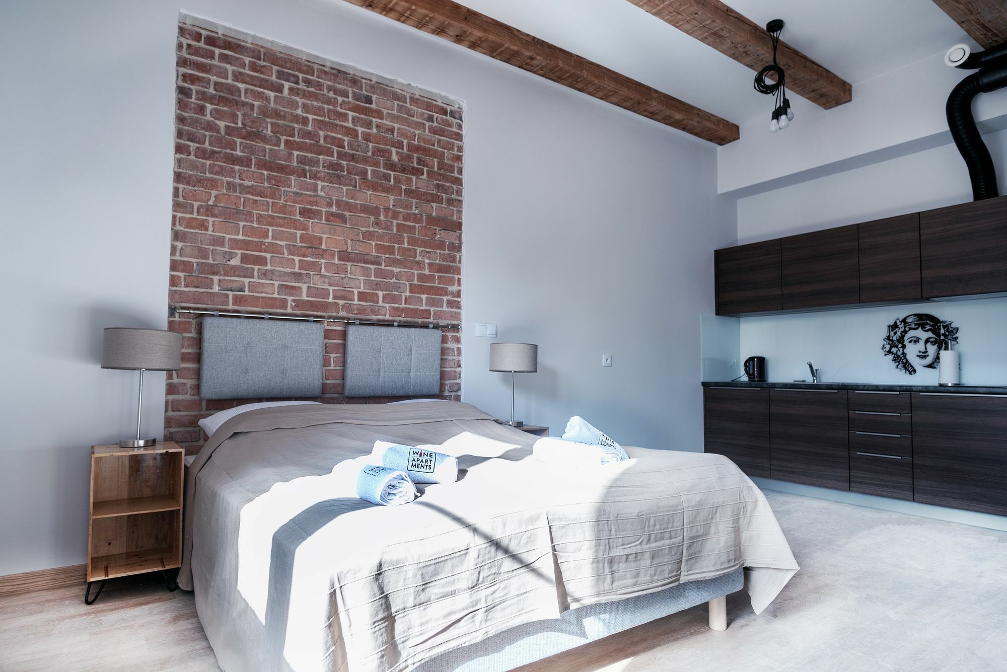 Wine Apartment